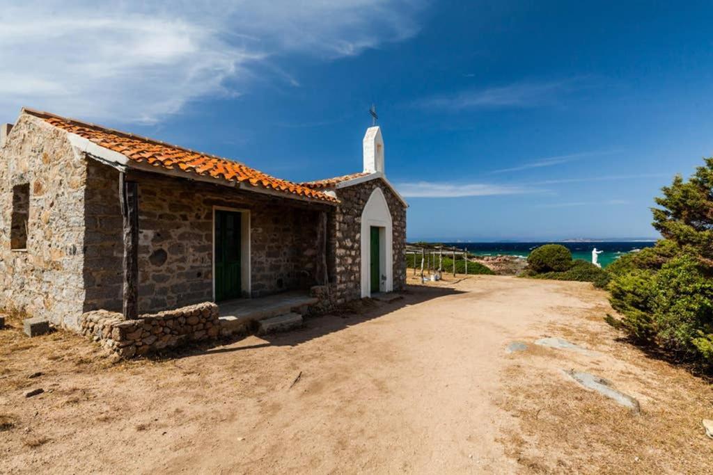 Bella Casa Con Giardino A 10 Minuti Dal Mare Apartment Aglientu Exterior photo
